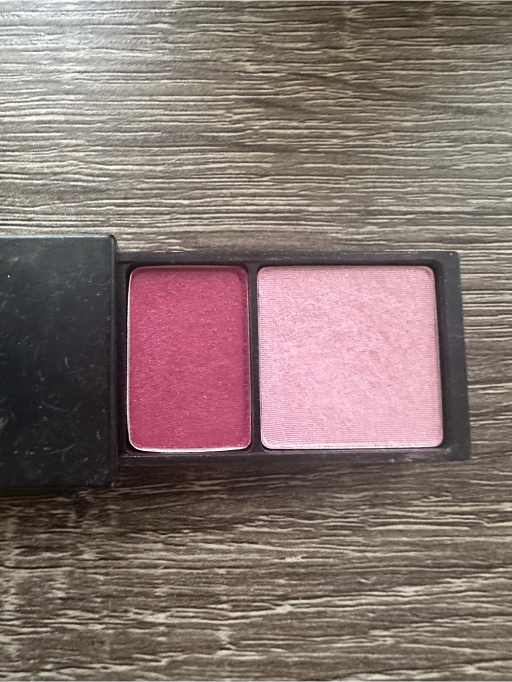 MAC Cosmetics Rose & Light Pink Eyeshadow Duo